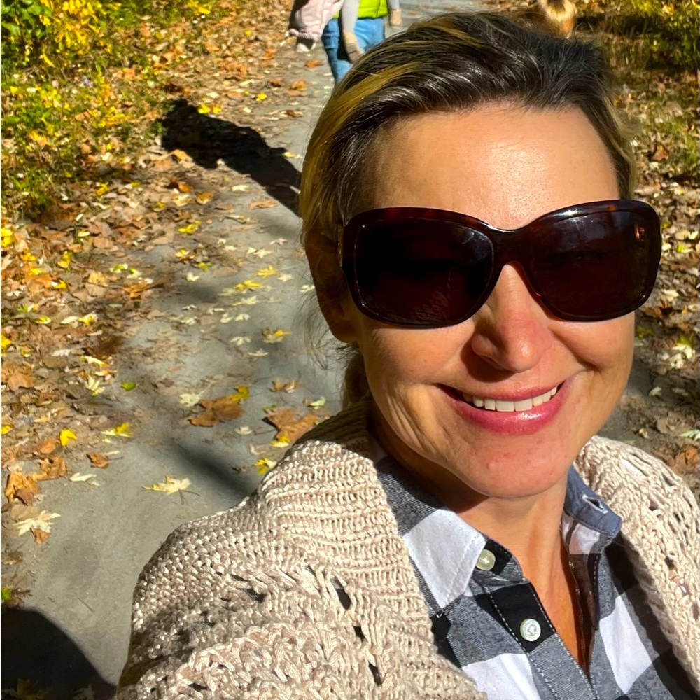 Meet your Posher, Magdalena